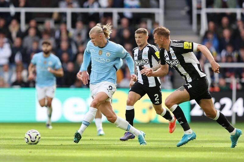 Man City vs Newcastle - Chích Chòe lạc lối